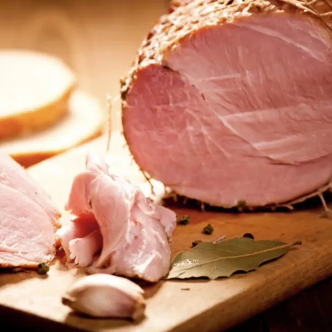 Szynka wędzona i parzona 1 kg